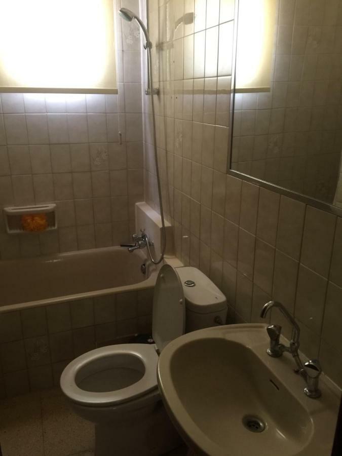 Athina 8 Court Apartment