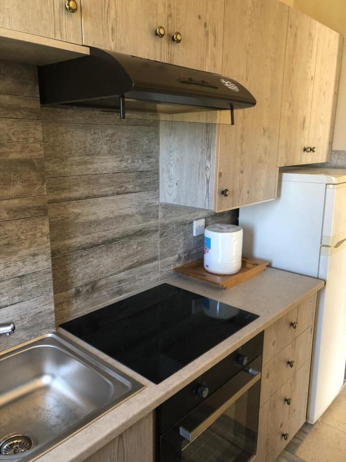 Athina 8 Court Apartment Paphos