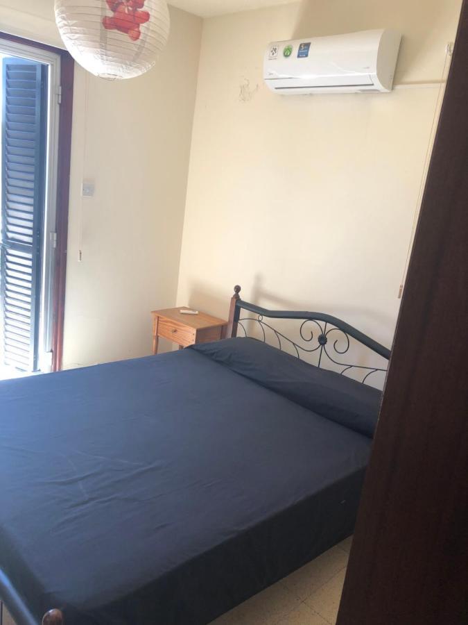Athina 8 Court *